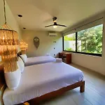 5Th Avenue Tulum Near Zamna Kuc2