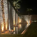 Bau Hotel