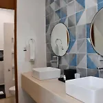 Manor By The Spot Apartamento *