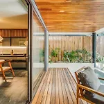 Tropical Oasis With Plunge Pool & Peaceful Garden - Mira Luna 131c
