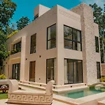 Luxury Large Villa/2 Pools/ Jacuzzi/Rooftop/Cenote View