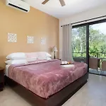 Stunning For 10-cabana-private Pool-parking