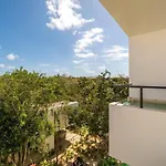 Sak Ph 305 B. Cenotes & Beach Nearby