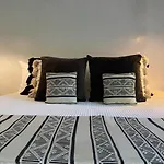 Hotel Amor Rooms 2*
