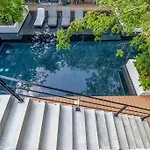 Great Value Luxury Minutes From Beaches