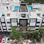 2 Bd With Private Plunge Pool And Terrace