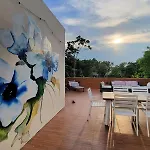 Villa Maya / Casa Las Flores