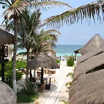Punta Piedra Beach Posada