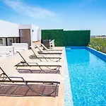 Amira Central Lighted 1 Bedroom In Aldea Zama