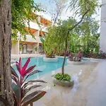 Brandnewstudio Exterior Tub Tulum Jungle