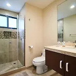 Dorian Gray - Pool & Club Access & 300mbps Wifi Apartment