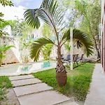 The Mayan World House Of La Veleta