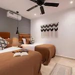 Penthouse With Private Plunge Pool Apartamento