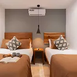 Penthouse With Private Plunge Pool Apartamento