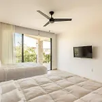 Amazing Penthouse Luxury Apartment With Concierge In Exclusive Area