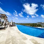 Modern Studio Downtown With Rooftop, Pool, Gym And Parking