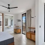 Lux Toh Villa, Rooftop Pool, Wifi, Transport