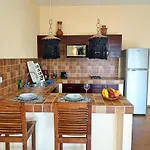 Nah Apartahotel