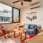 Private Rooftop 1Br Condo With Stunning Common Areas