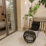 Lumina At Losantos Apartment *