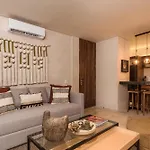 Apartment Lumina At Losantos *