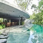 Luxury Condo With Private Pool
