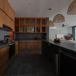 Casa Aguacate Villa