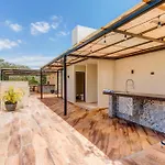 Equipped Studio Communal Pool And Lounge Fun Gym