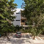 Selva Terra Sol Beach Club Access