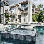Apartamento Waterworld 2br On Cenote Pools And Gym Club *