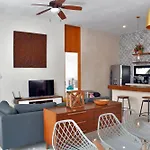 Manor By The Spot Apartamento *