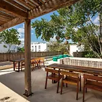 Tuane Luxury Homes Villa