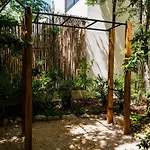 Penthouse With Private Jungle, Pool, Downtown