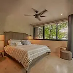 Townhouse De Lujo En La Selva *