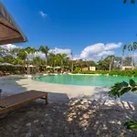 Aflora Gem Loft Beach Club