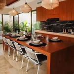 La Joya Villa *