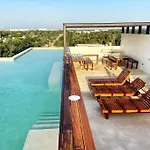 3ppl At Great Price & Location In * Tulum