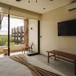 Premium 2Br Retreat With Private Rooftop Pool And Hot Tub In Tulum