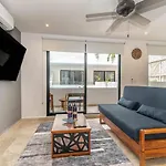 2 Bd With Private Balcony, Rooftop Pool, Gym Сasa de vacaciones Tulum