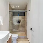 Сasa de vacaciones 2 Bd With Private Balcony, Rooftop Pool, Gym *