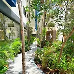 Сasa de vacaciones 2 Bd With Private Balcony, Rooftop Pool, Gym