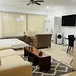 Spacious And Comfortable W Pool And Golf Apartamento *