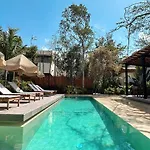 2 Private Pools & Bbq