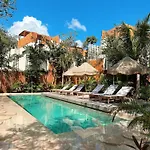 2 Private Pools & Bbq