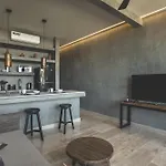 Apartahotel Urbano By Sundara 4*