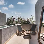 Apartahotel Urbano By Sundara 4*