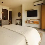 Boutique Studio Retreat In Tulum