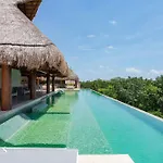 Depto. Premium C/ Jardin Y Piscina Privada