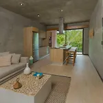 2 Bdr, Wifi 100 Mb, Jungle View