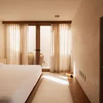 Casa Leela Luxury Villa, 4 Floors, 5.5 Bathrooms, 2 Pools, Rooftop